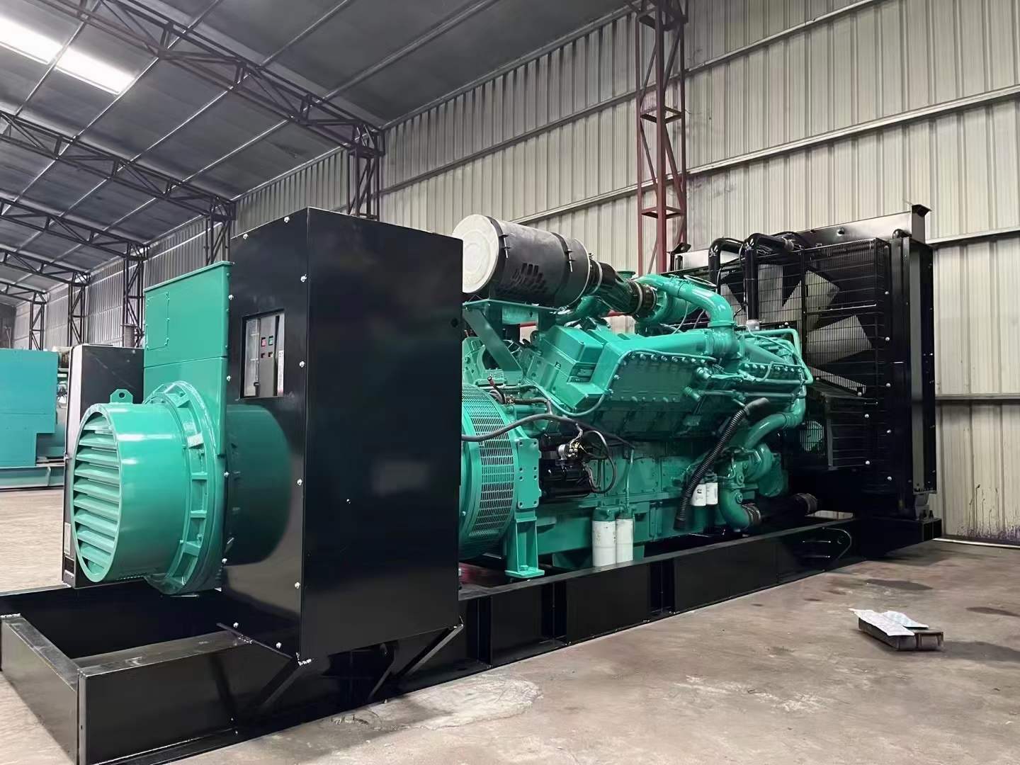 微山如何降低 800kW 柴油发电机输出电流的波动？